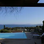 Maison Lumio