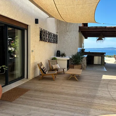 Maison Lumio لي إيسامبر