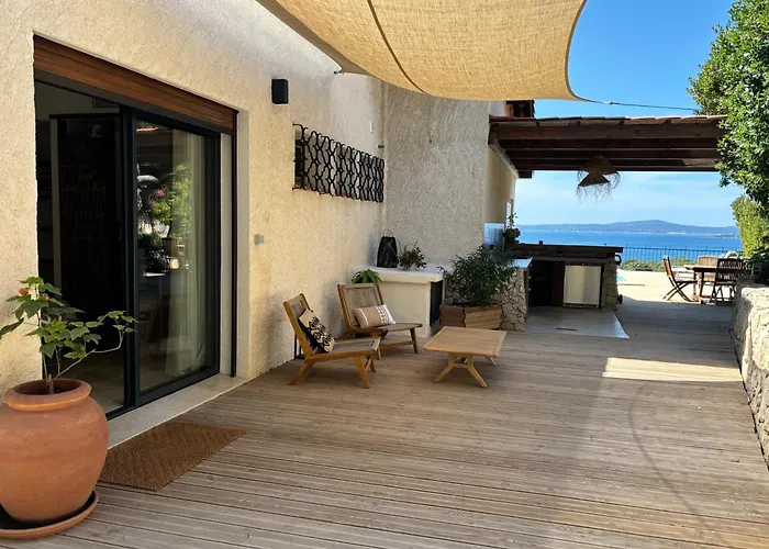 Maison Lumio لي إيسامبر