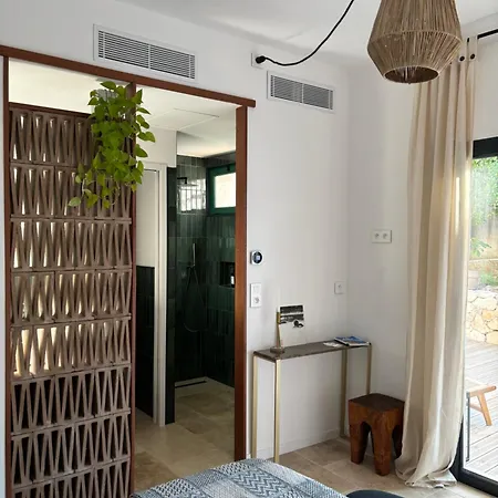 Maison Lumio Bed & Breakfast *
